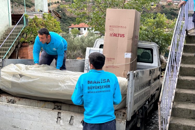 Manisa Büyükşehir'den yangınzede aileye yardım eli -