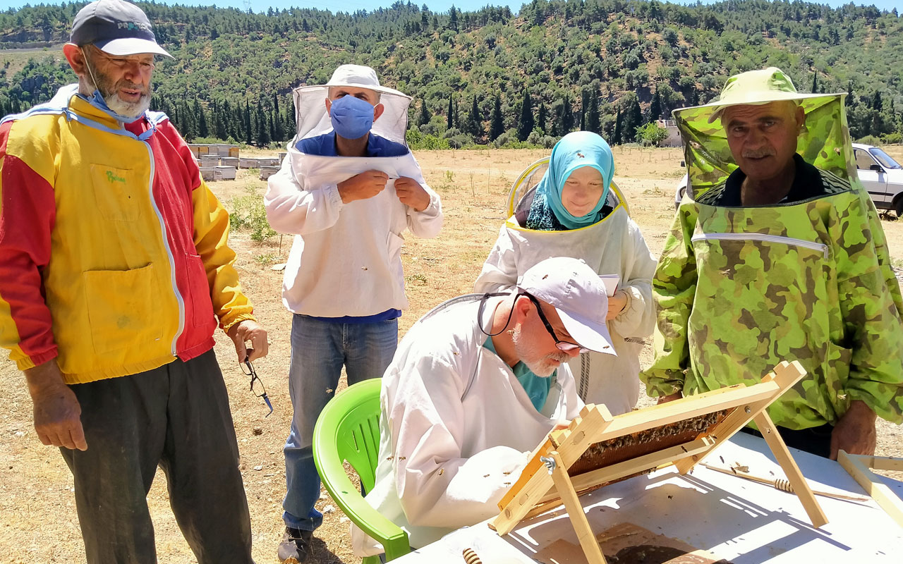 Manisa’da arıcılara Büyükşehir desteği