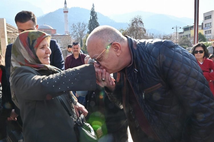 Manisa'da Başkan Ergün'e vatandaşlardan yoğun ilgi -