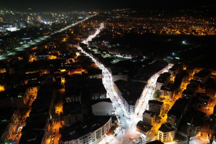 Manisa'da Horozköy Caddesi ışıl ışıl -