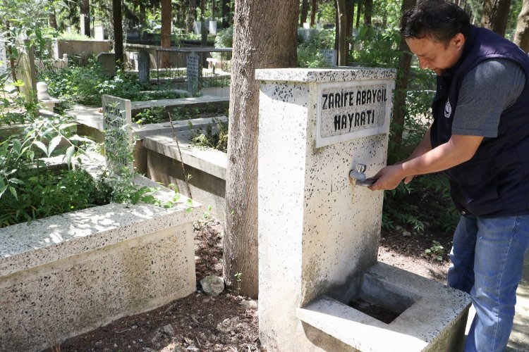 Manisa'da mezarlık çeşmelerine bakım -