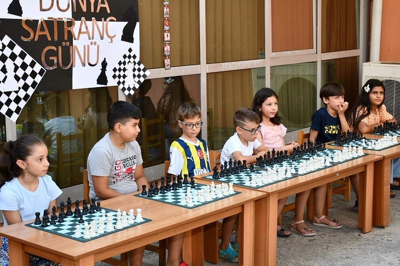 Manisa'da 'şah-mat'ın tekniklerini öğrendiler -