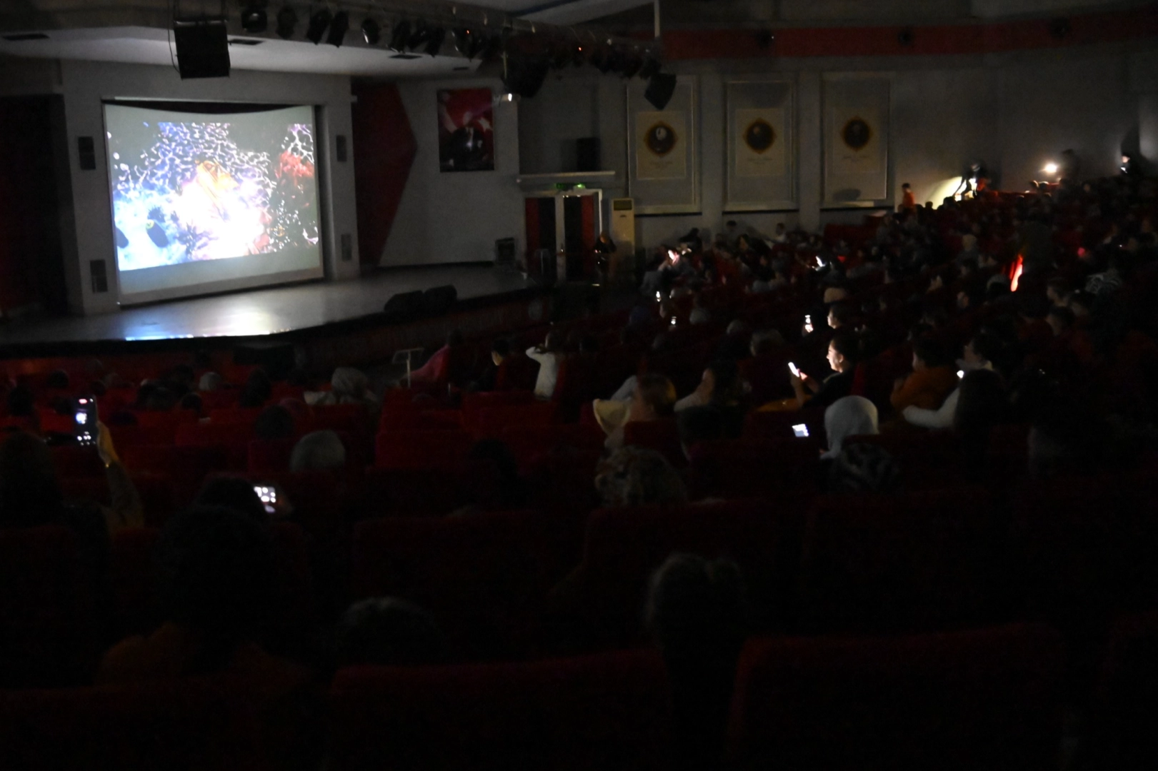 Manisa'da 'Sinema Günü' keyfi -