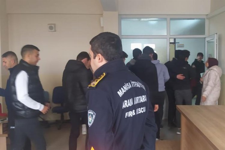 Manisa İtfaiyesi Akhisar'da öğrencilerle buluştu -