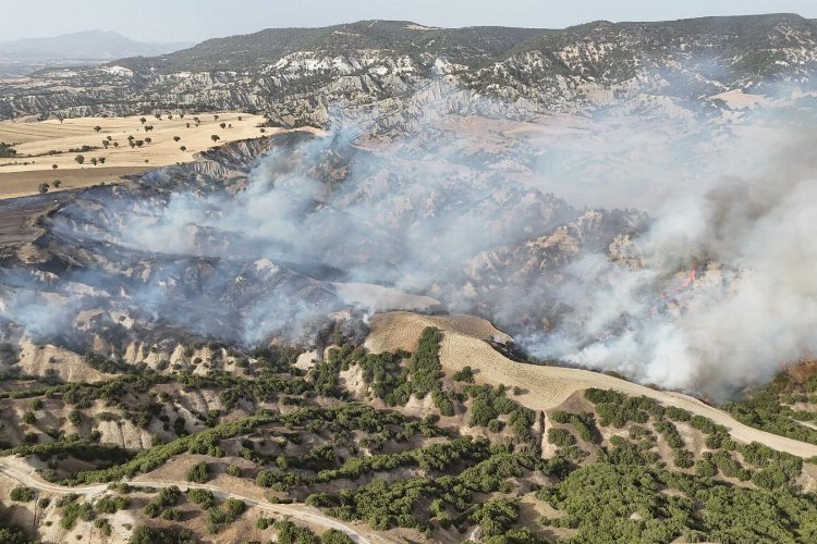 Manisa itfaiyesi yangınlar için seferber oldu -