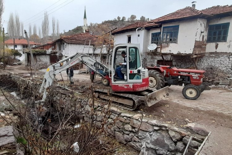 Manisa Minnetler'de taşkına karşı önlem 