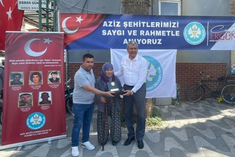 Manisa şehitlerini dualarla andı -