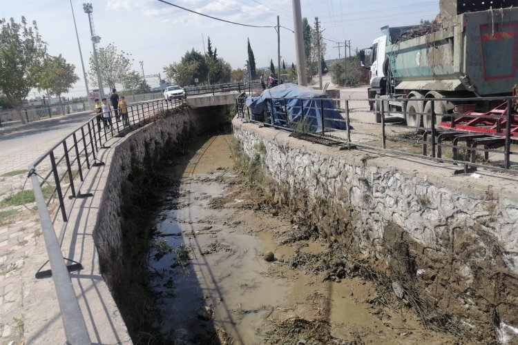 Manisa Soma'da dere temizliği -