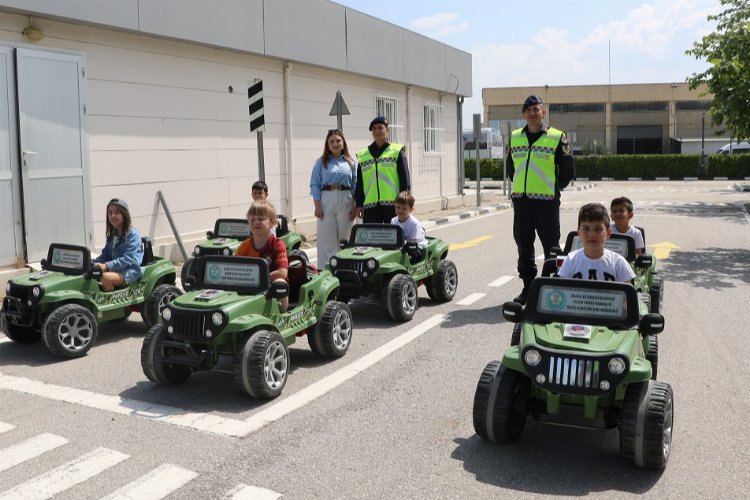 Manisalı çocuklar trafik kültürüyle buluşturuldu -