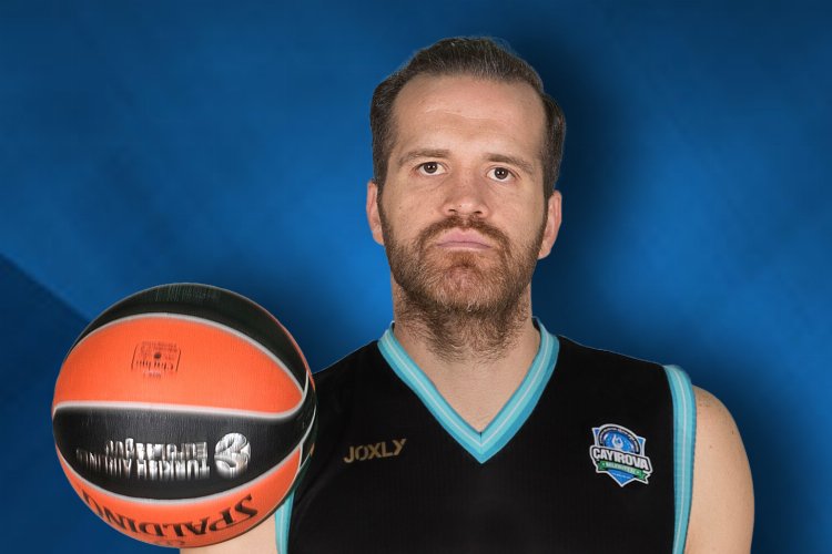 Milli basketbolcu Savaş Çayırova’da! -