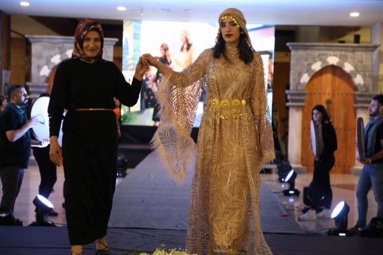 Moda tasarımcıları Diyarbakır'da yarıştı -