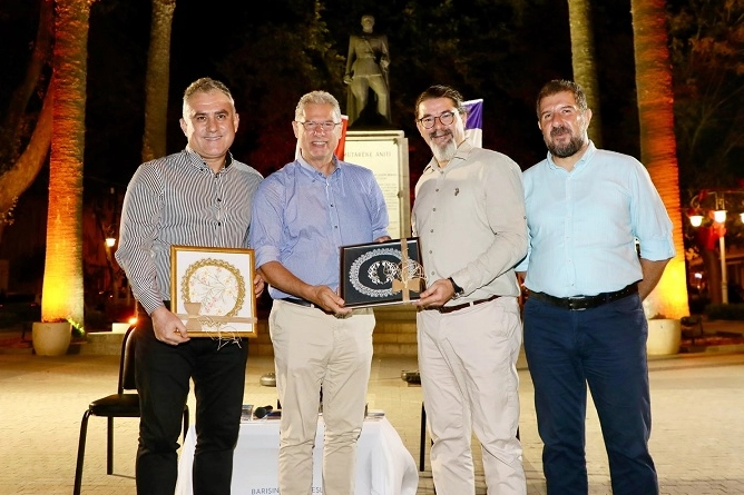 Mudanya tarihi meydanda Lozan’ı konuştu -