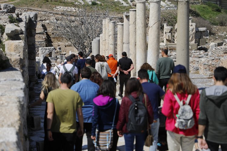 Muğla Kitap Kulübü'nden Celsus'a ziyaret -