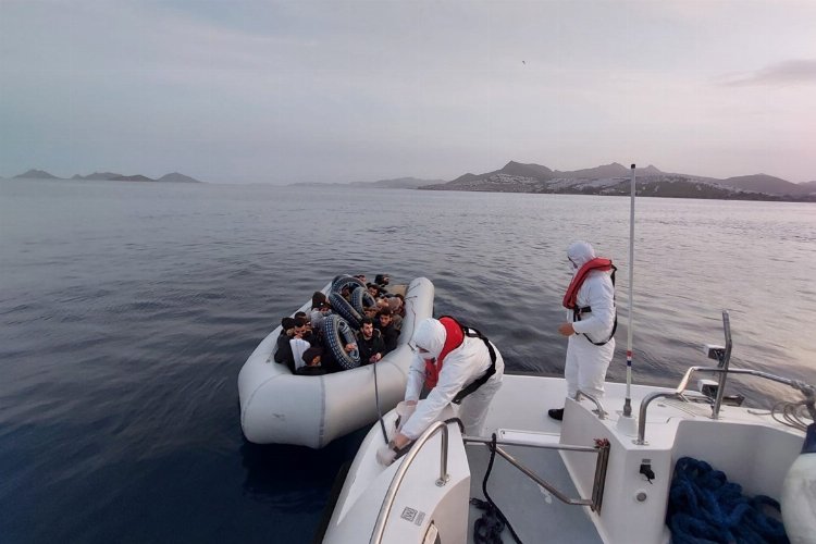 Muğla Bodrum'da 22 düzensiz göçmen yakalandı -