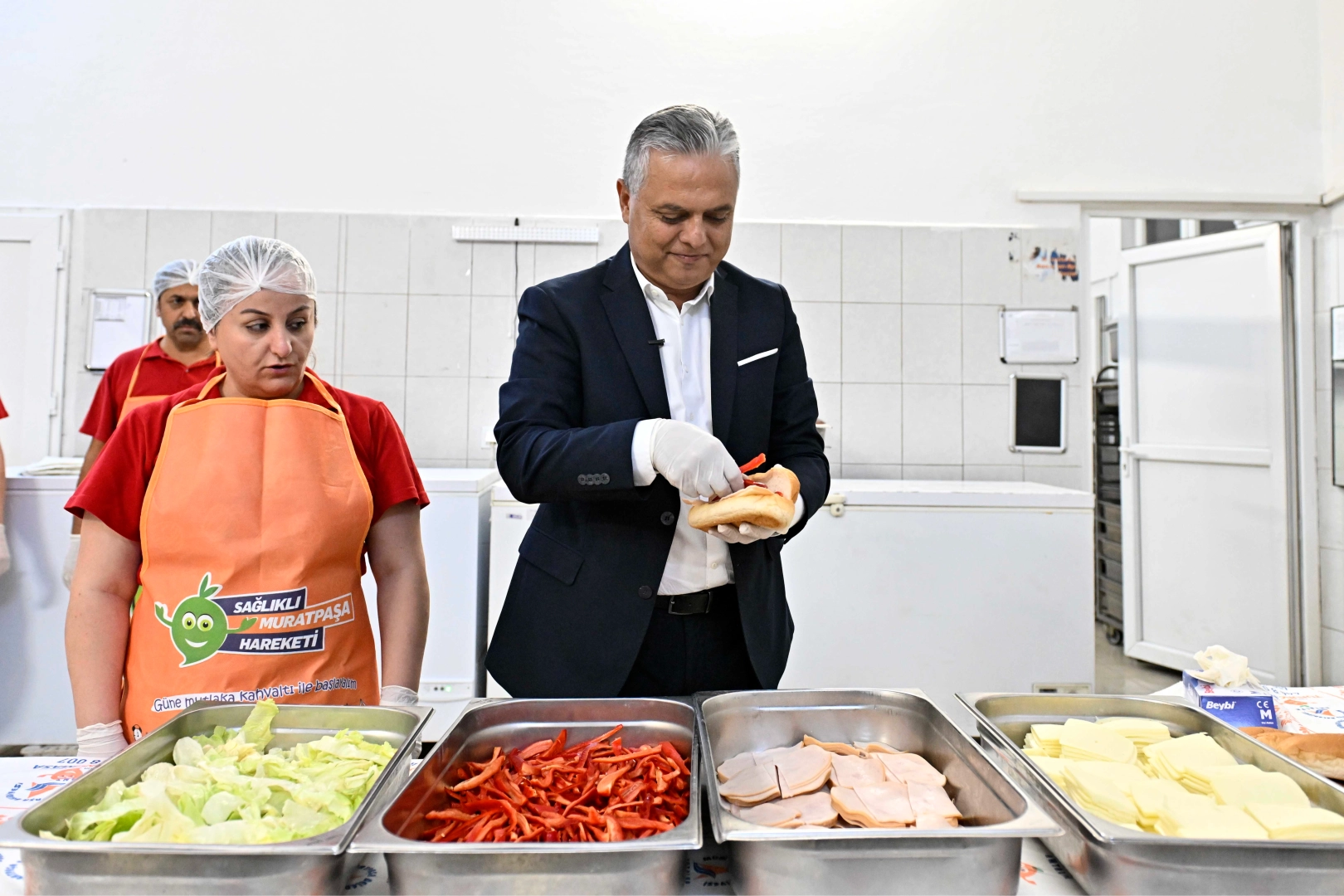 Muratpaşa’dan öğrencilere ‘okul menüsü’ desteği -