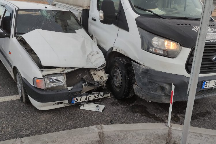 Niğde Kayseri yolunda trafik kazası -