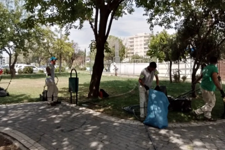 Nilüfer Belediyesi parklarda çevre düzenlemelerine devam ediyor -