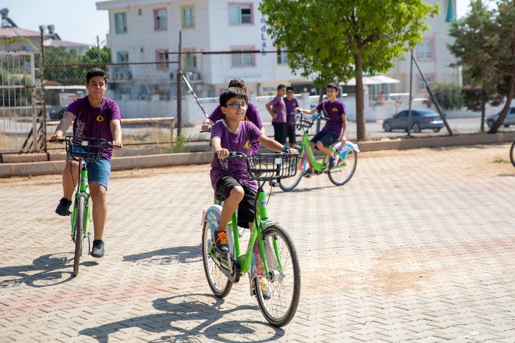 Öğrenciler, hayata pedal çevirdiler -