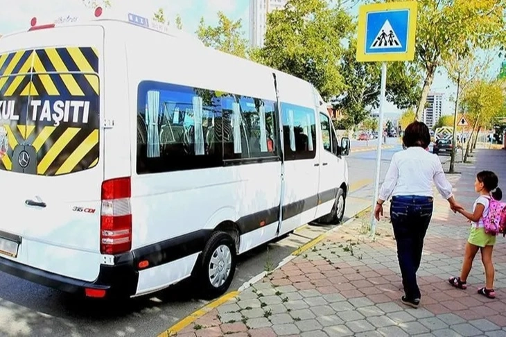 Okul servis ücretlerindeki artış trafiğe yansıdı -