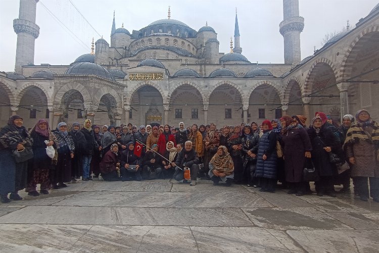 Pazaryeri kadınları İstanbul’daki camileri gezdi -