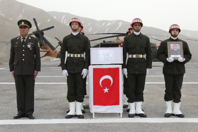 Pençe-Kilit şehidi Hakkari'den Kayseri'ye uğurlandı -