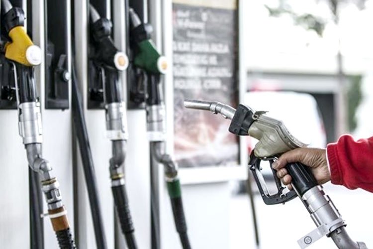 Petrol fiyatı rekor kırdı -