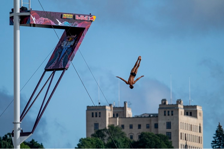 Red Bull Cliff Diving Norveçte kazanan Iffland ve Lichtenstein oldu -