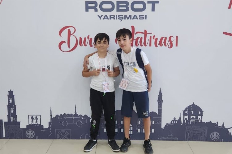 Roda Anadolu İmam Hatip Lisesi 3 robotla Gemlik'i temsil etti -