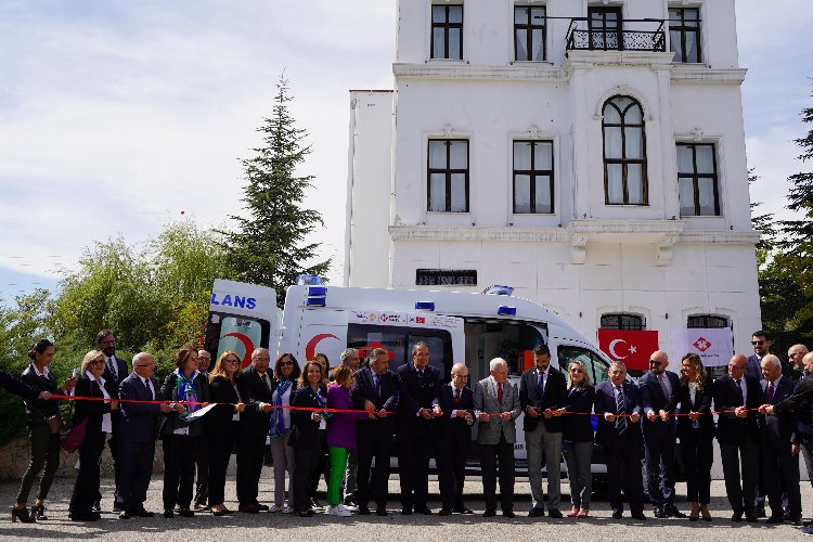 Rotary'den Başkent Üniversitesi'ne ambulans bağışı -