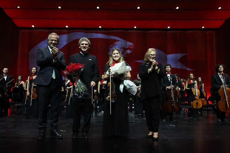 Sabancı Topluluğu 100. yılı 'filarmoni' ile kutladı