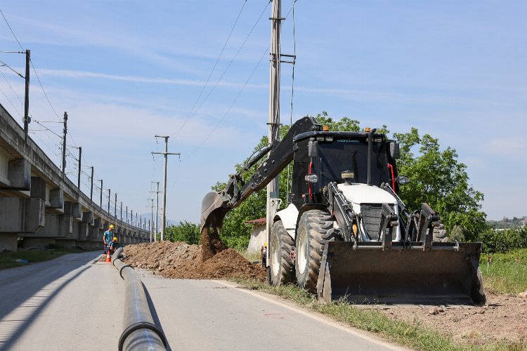 Sakarya'da 4 bin 500 metrelik yeni altyapı hattında çalışmalar sürüyor -