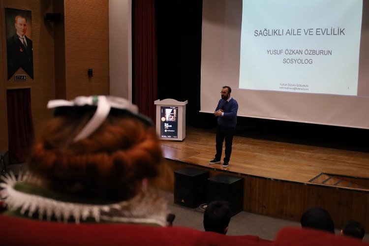 Sakarya'da 'güçlü aile' konuşuldu -