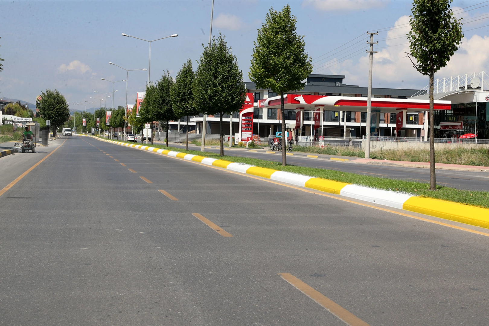 Sakarya'da şehrin merkezindeki iki noktaya renkli dokunuş -