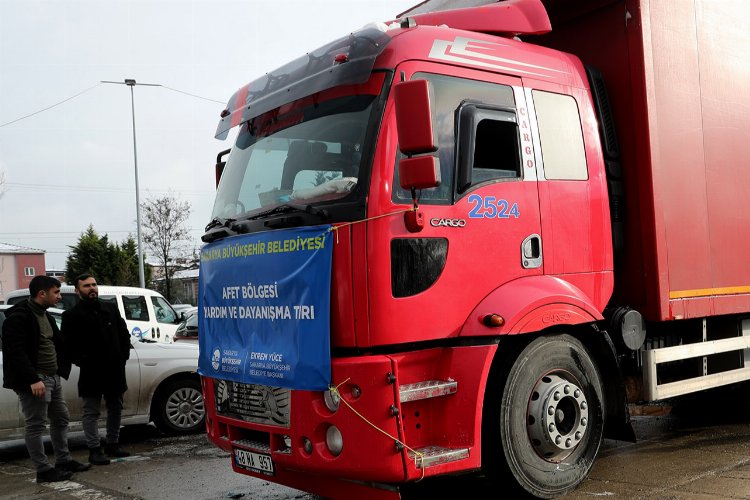 Sakarya’dan 40 tır yardım afet bölgesine gitti -