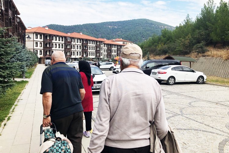 Sakarya'dan yaşlılara huzur dolu sonbahar tatili -