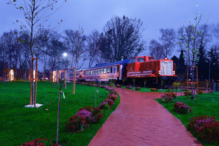 Sakarya'nın yeni ilgi odağı: Vagon Kıraathanesi -