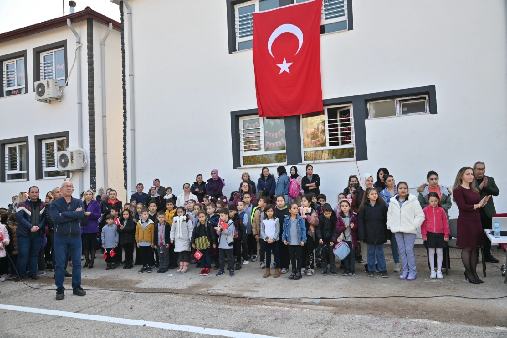 Şehit polis memurunun ismi, Manisa'daki ilkokulda yaşatılacak -