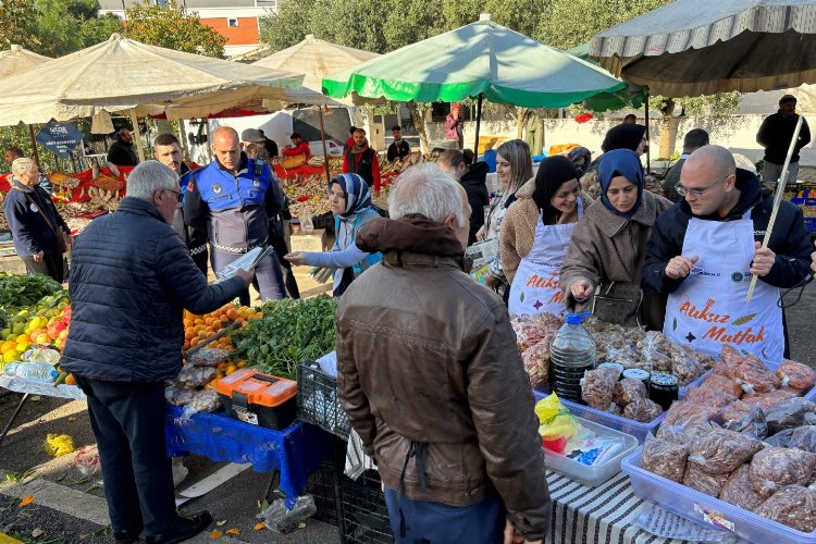 Sıfır atık bilincini pazara taşıdılar -