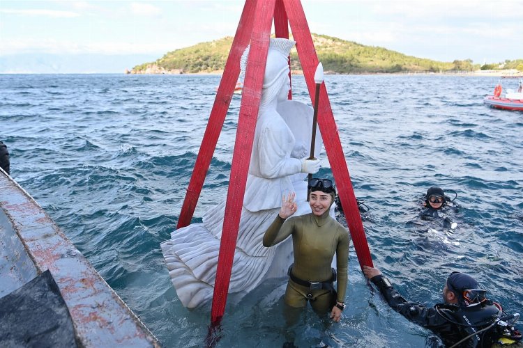 Su altında masalsı yolculuk -