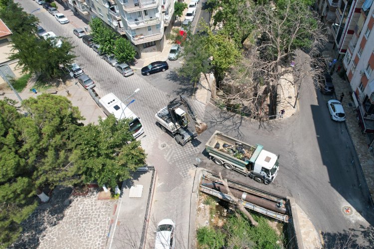 Tarihi dokuların güzergahında el işçiliğiyle temizlik yapıldı  -