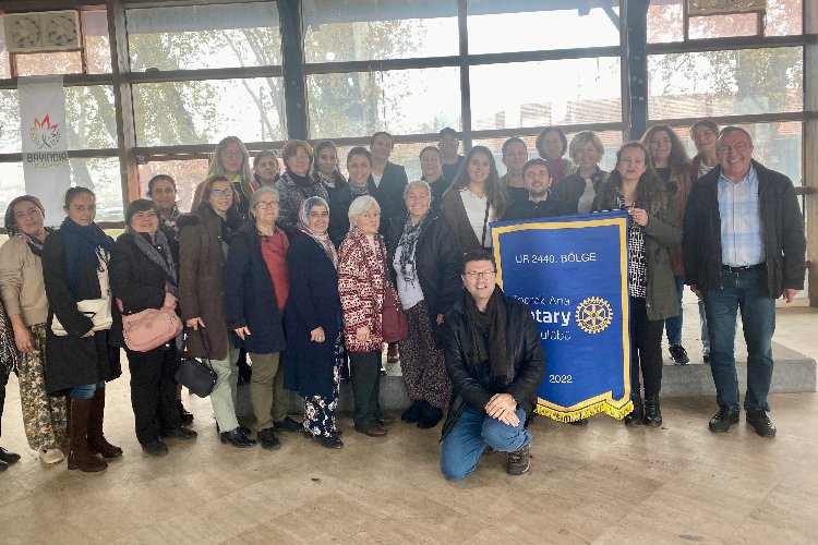 Toprak Ana Rotary Kulübü'nden İzmir Bayındır'da üretici eğitimi -