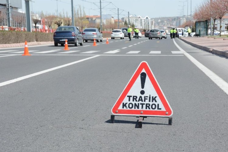 Trafikte 2 günde 11 bin 38 kural ihlali -