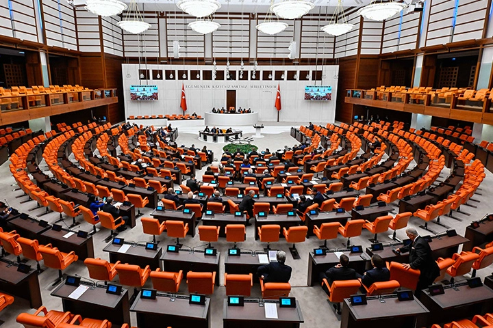 Tüketicilerin Korunmasına Yönelik Kanun Teklifi TBMM'de... İlk bölümde 5 madde kabul edildi -