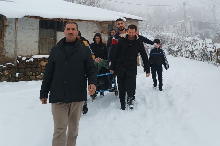 Umke ekipleri 90 yaşındaki hasta için seferber oldu -