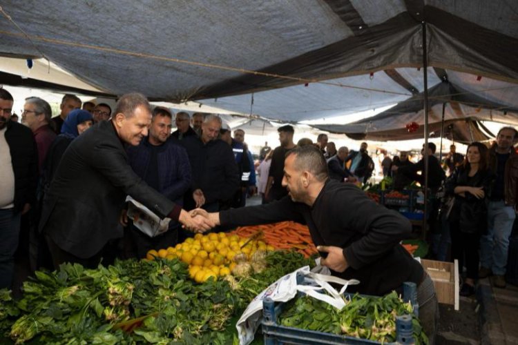 Vahap Seçer'den pazar yeri ziyareti -