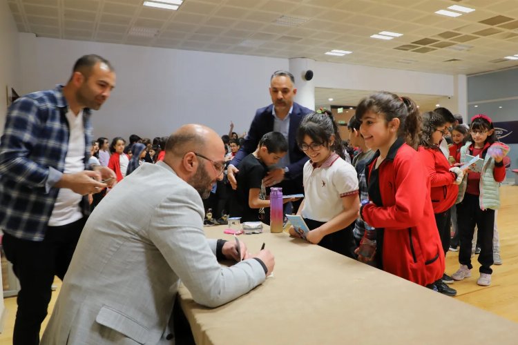 Van TSO’da Tina ile Boncuk Kitabı’na yoğun ilgi -