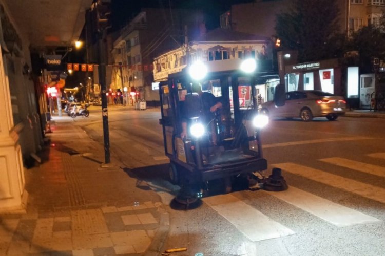 Yenişehir’de gece-gündüz temizlik mesaisi -