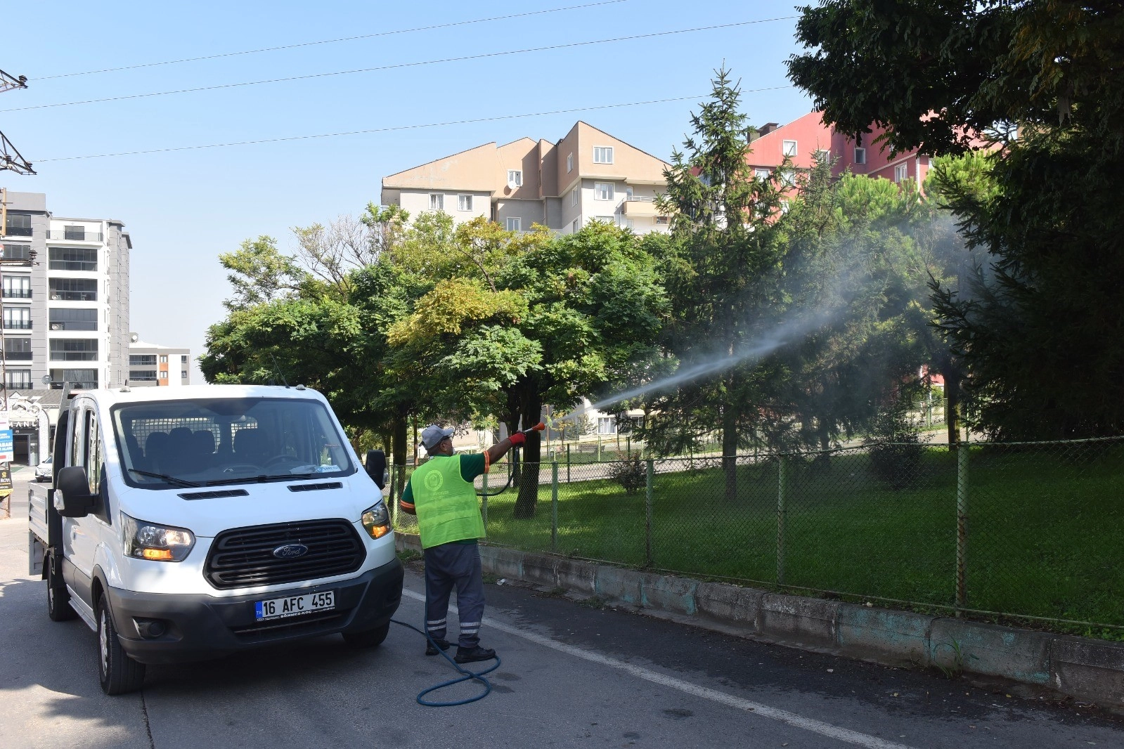 Yıldırım’da ilaçlama çalışmaları devam ediyor -