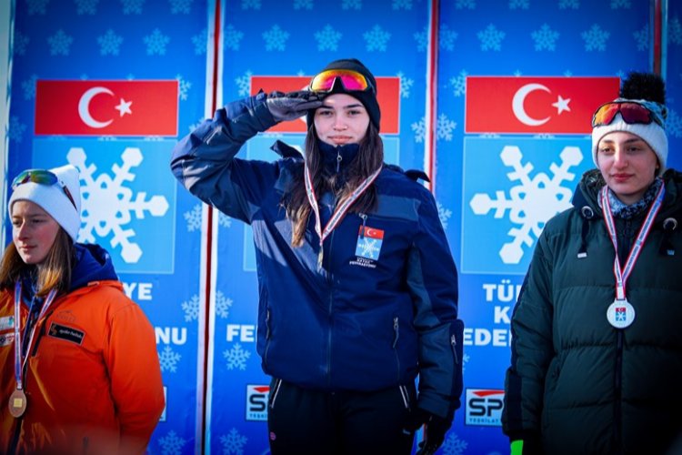 Yüksekova kayak sporuna ev sahipliği yaptı -