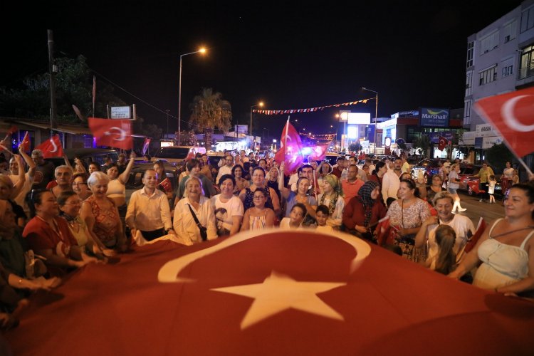 Zafer’in 100. Yılı İzmir Güzelbahçe’de coşkuyla kutlandı -